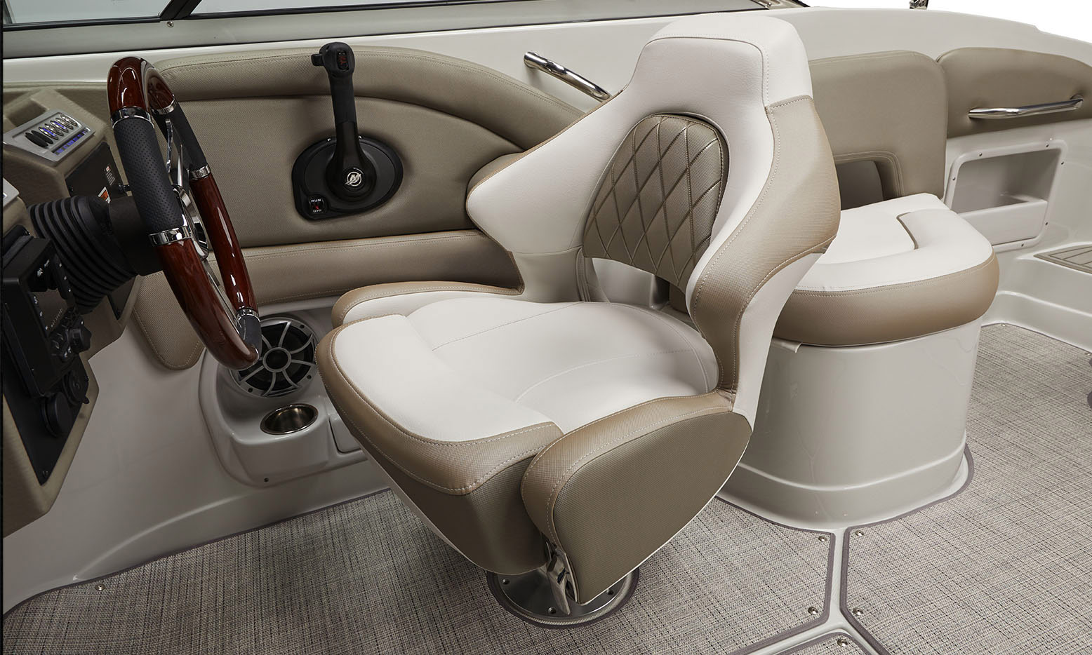 Crownline cockpit seating, upholstery and helm details