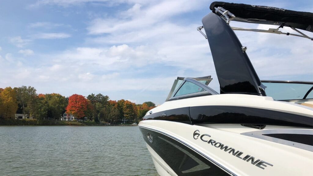 Embrace the Serenity of Autumn on the Water: Fall Boating Adventures Awaits